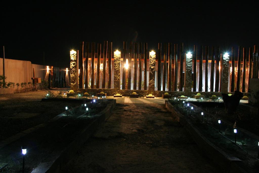 Noi Bordeloa Hotel Calama Buitenkant foto