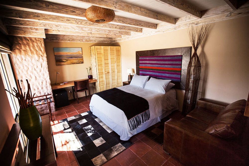 Noi Bordeloa Hotel Calama Buitenkant foto