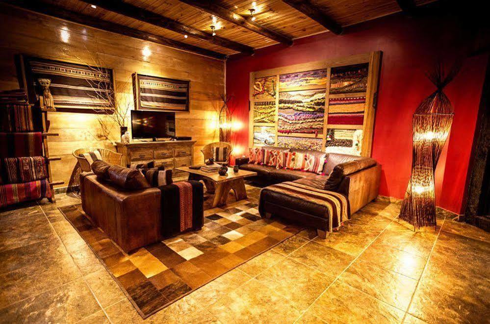 Noi Bordeloa Hotel Calama Buitenkant foto